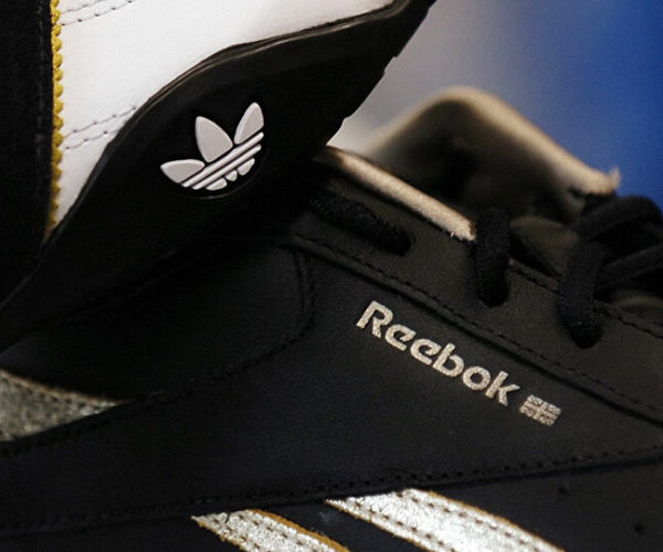 Adidas завершил сделку по продаже бренда Reebok за два ярда