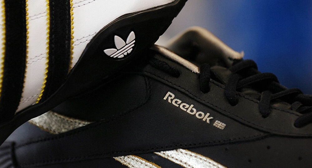 Adidas завершил сделку по продаже бренда Reebok за два ярда